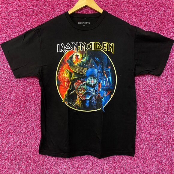 Iron Maiden The Future Past Tour '23 Circle Art T-Shirt Large - Picture 1 of 4